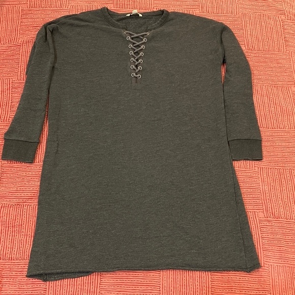 Abercrombie & Fitch Dresses & Skirts - Abercrombie & Fitch Gray Long Sleeve sweater Dress